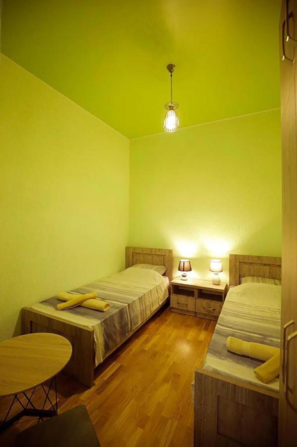 Nickos Hotel Kutaisi Esterno foto